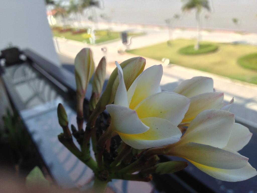 New Season Riverside Hotel Phnom Penh Luaran gambar