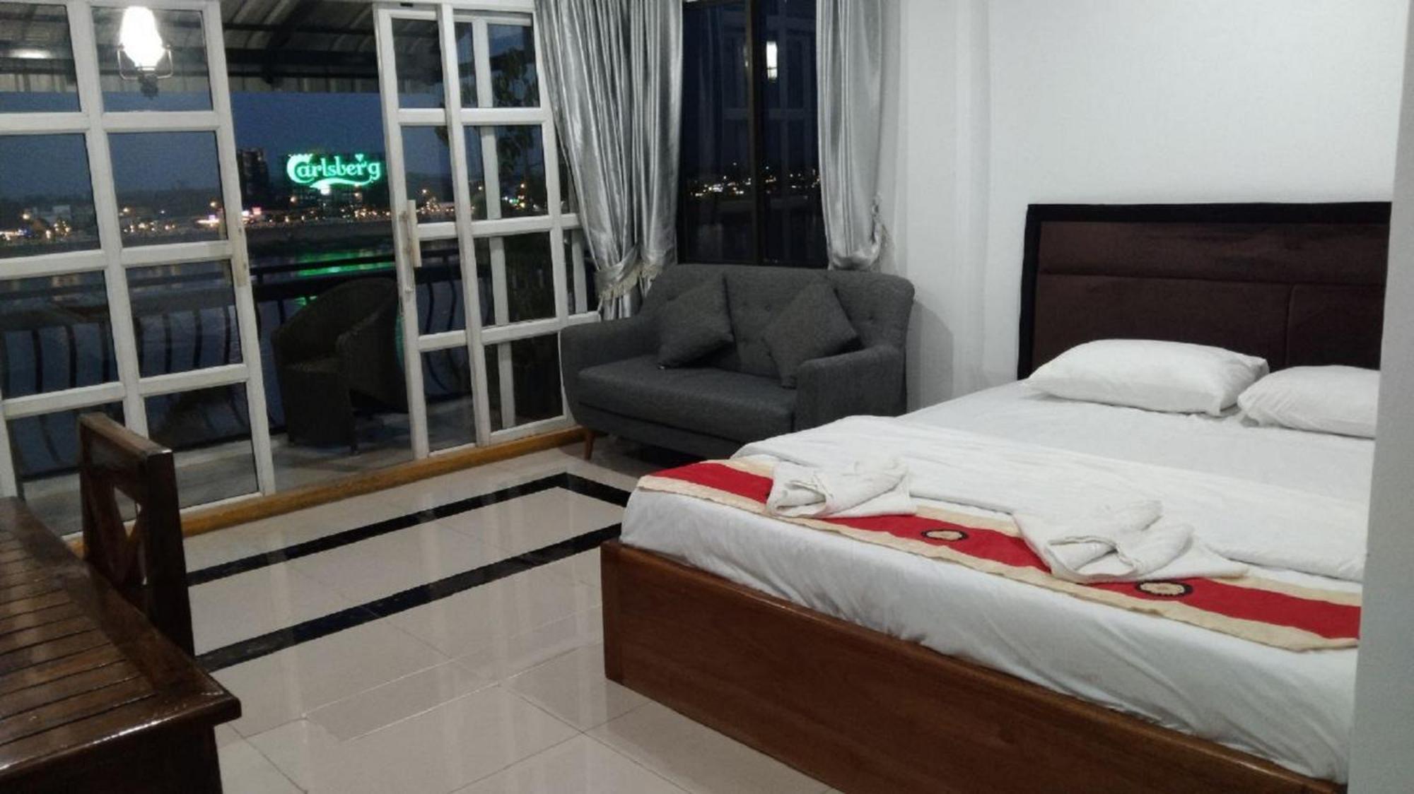 New Season Riverside Hotel Phnom Penh Luaran gambar