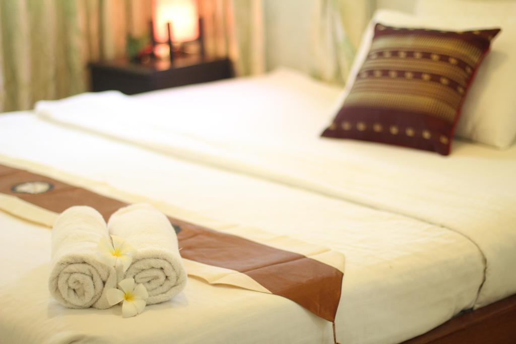 New Season Riverside Hotel Phnom Penh Bilik gambar