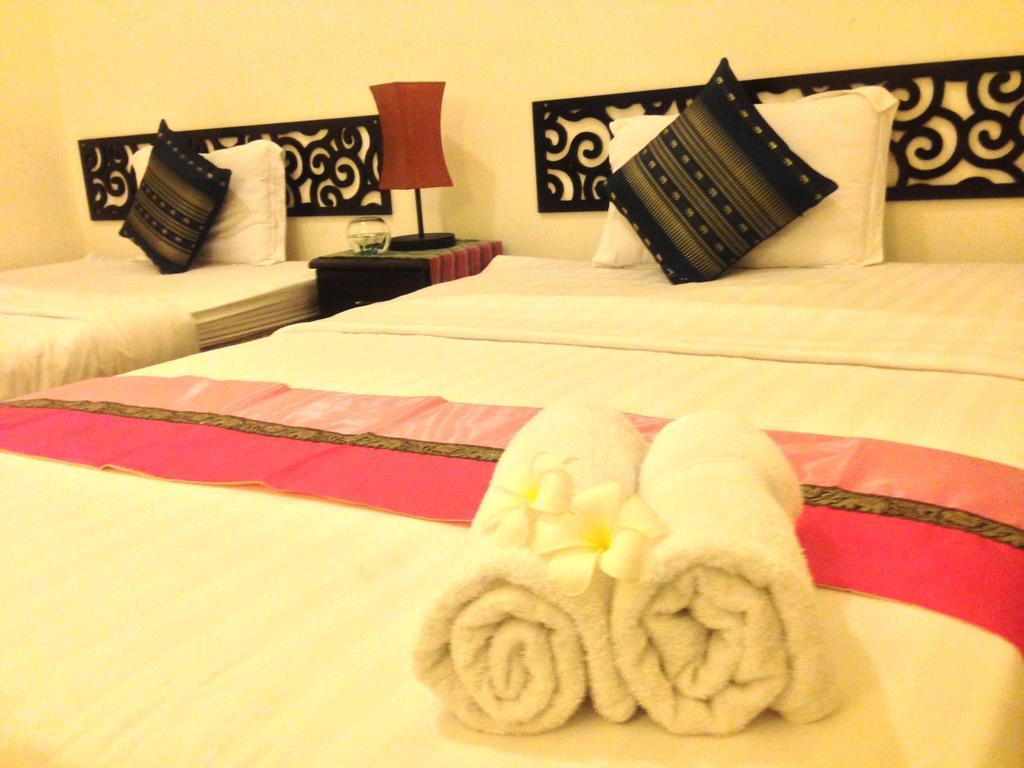 New Season Riverside Hotel Phnom Penh Bilik gambar