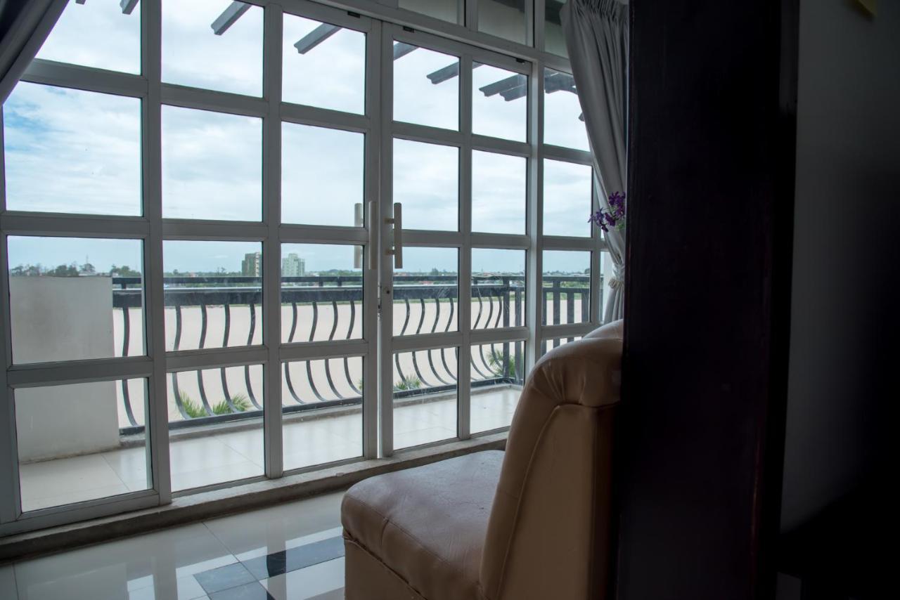 New Season Riverside Hotel Phnom Penh Luaran gambar