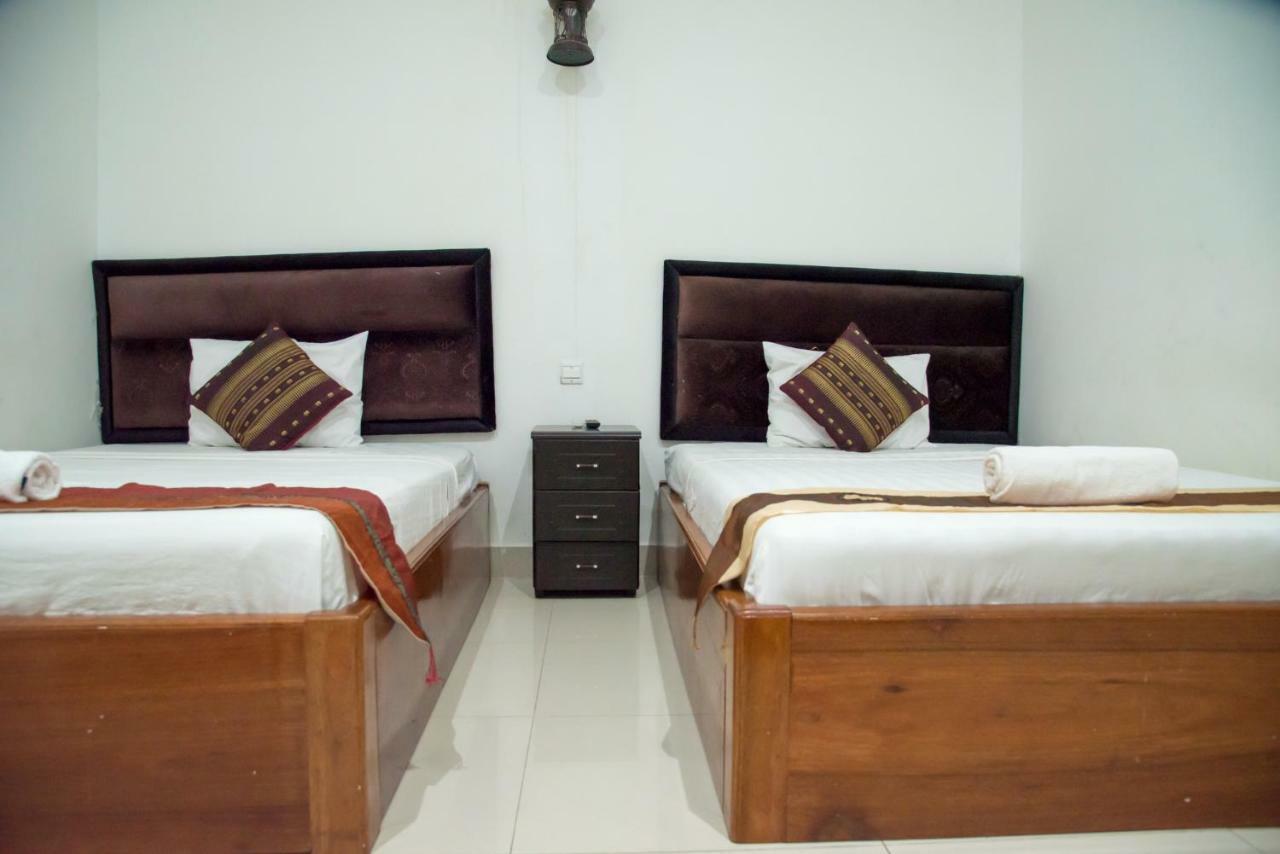 New Season Riverside Hotel Phnom Penh Luaran gambar